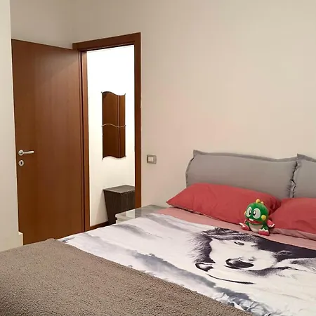 P048 Porto Recanati, Bilocale In Zona Con Corte Esterna Appartement