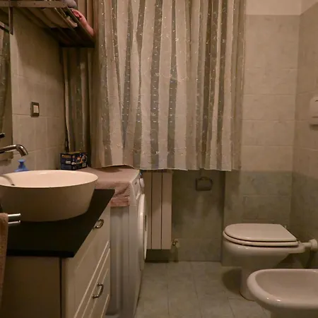 P048 Porto Recanati, Bilocale In Zona Con Corte Esterna Appartement *